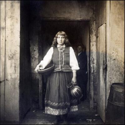 URL: https://www.volynpost.com/news/92443-ridkisni-svitlyny-selian-zahidnoi-ukrainy-v-1920-mu-vid-nevidomogo-fotografa